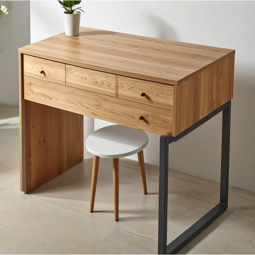 Study desk – 120 cm on rent