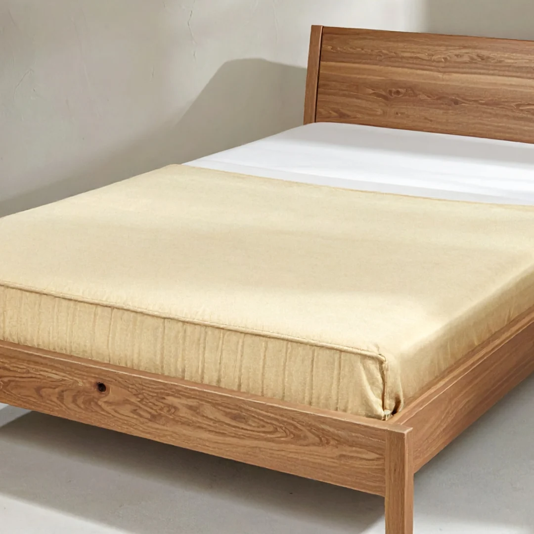 Single storage bed – 3 x 6 ft on rent
